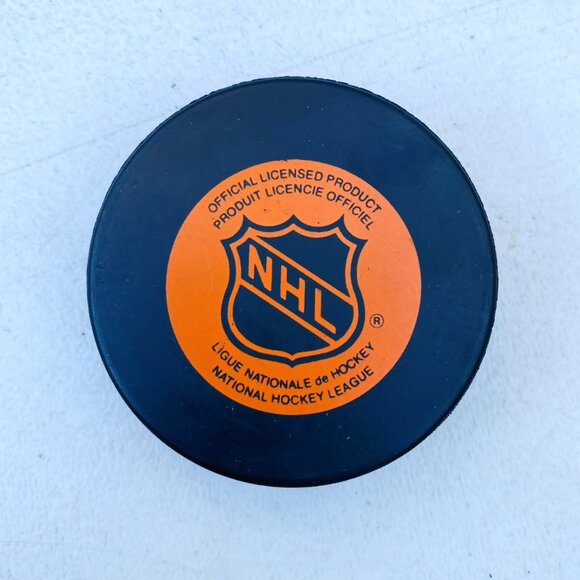 Vintage PITTSBURGH PENGUINS NHL Official Game Hockey Puck by General Tire - Picture 2 of 4